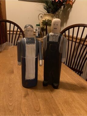 1987 Wolf Creed wood carvings of farmer figures